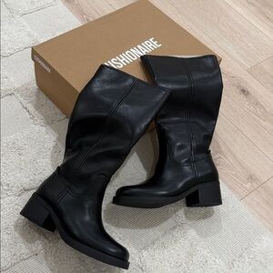 BRAND NEW Cushionaire Women's Sawyer Tall Boot